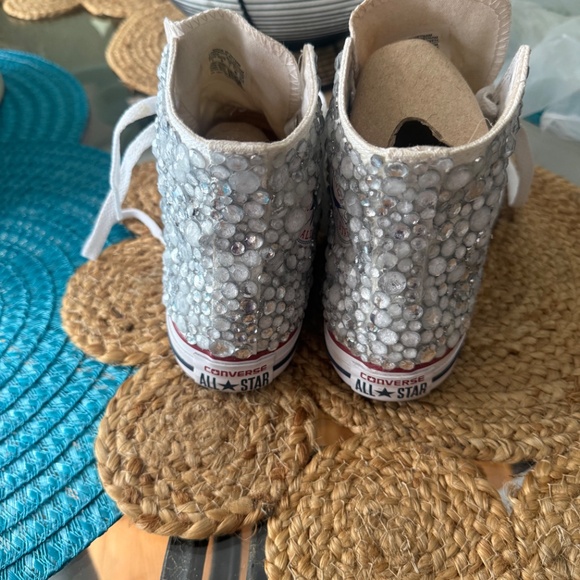 Converse athletic shoe - Picture 3 of 7